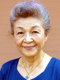 草村礼子